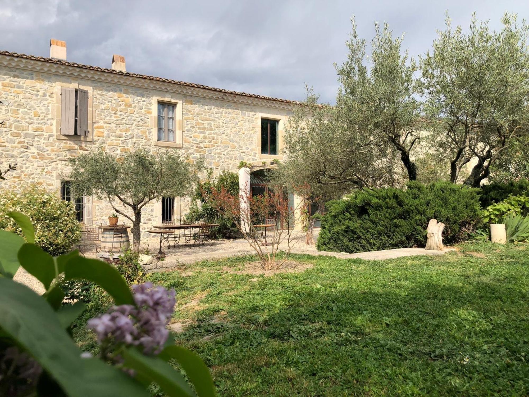 Le Coing Des Vignes Bed & Breakfast Mauressargues Dış mekan fotoğraf